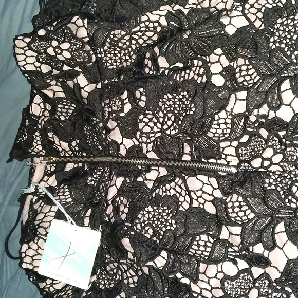 NWT umgee black lace size L - Picture 10 of 11